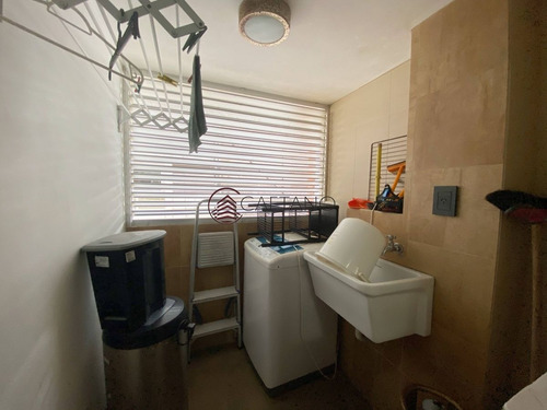 Imagen 11 de 30 de Venta De Apartamento 2 Dormitorios En Playa Mansa, Punta Del Este. - Punta Del Este Mansa