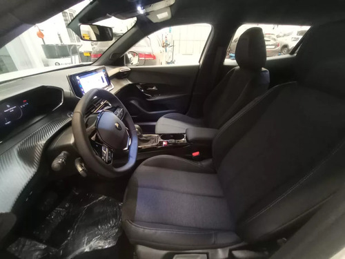 Peugeot 2008 1.0T Allure