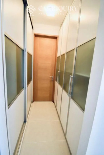 Apartamento En Alquiler Temporario Playa Mansa 2 Dormitorios Seasons Tower