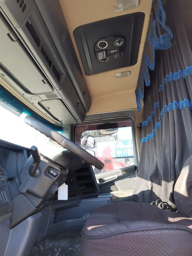 Imagem 4 de 13 de Scania G400 6x2 2014 G400