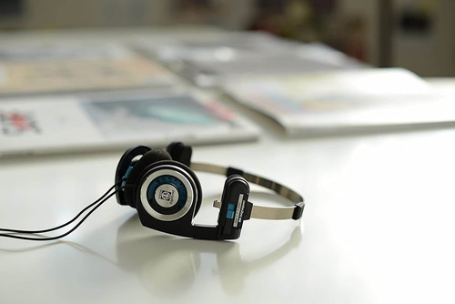 Imagen 4 de 6 de Koss Porta Pro On Ear Headphones Con Estuche, Negro / Platea