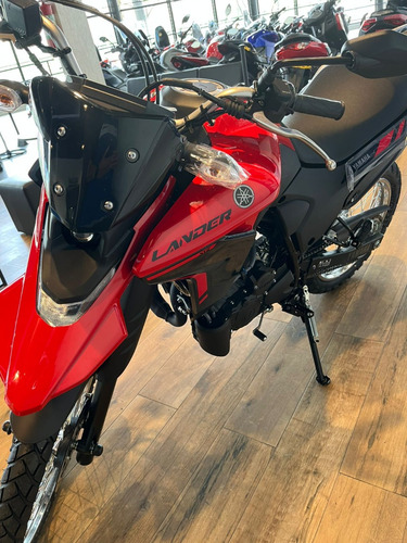 Yamaha Xtz Lander 250 2025 / Vend Erick