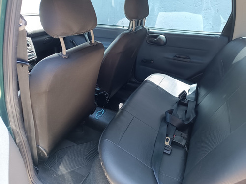 Chevrolet Corsa 1.6 Wind