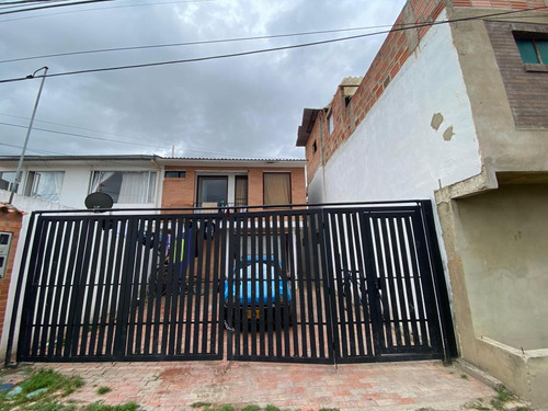 Casa En Arriendo En Cajicá Cajica El Misterio. Cod 96791
