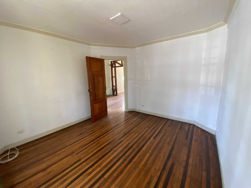 Oficina En Venta, Barrio Italia (85407)