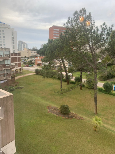 Imagen 2 de 7 de Apartamento En Punta Del Este. Parada 5