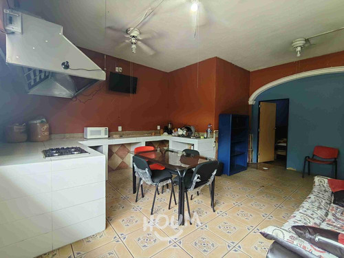 Casa En Guadalajara Centro, Guadalajara Con 5 Recámaras, 350 M², Id: 138533