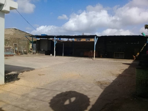 Imagen 4 de 7 de Local En Venta De 52mts Mas Un Area De Terreno Total De 415mts Calle Acueducto De Caja De Agua