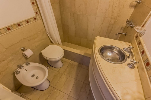 Alquiler Casa / Triplex 4 Dormitorios En Circ 1º, Ciudad Evita - Apto Crédito
