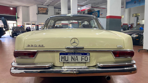 Mercedes Benz 220se