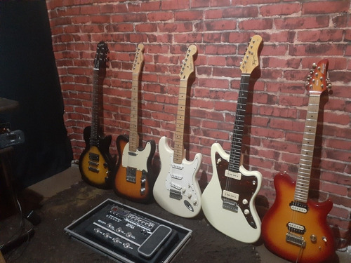 Imagem 2 de 2 de Aulas De Guitarra E Violão