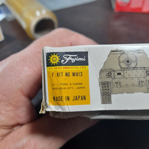 Imagem 2 de 7 de Plastimodelo Tanque Alemanha Ww2 Elephant Fujimi Wa13 1:76