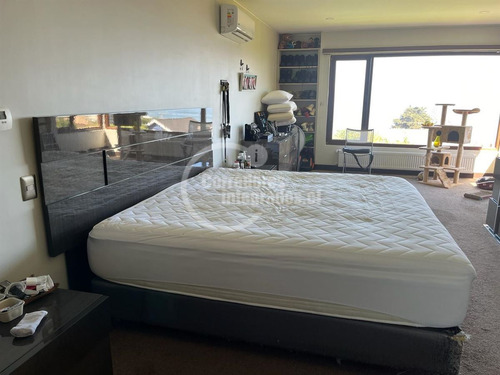 Casa En Venta De 6 Dorm. En Santo Domingo