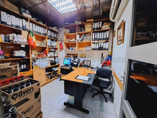 Propiedad Más Fondo De Comercio En Venta Los Caobos I