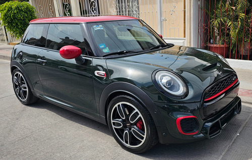 Mini John Cooper Works 2.0 Hot Chilli At