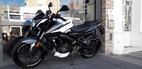 Bajaj Rouser Ns 200 Twister Fz Financio Permuto Qr Motors