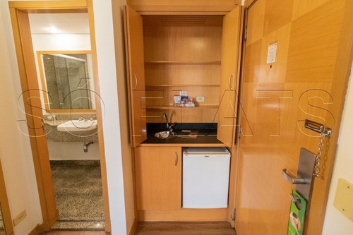 Imagem 9 de 15 de Flat Na Charmosa Al. Lorena O Quality Hotel Paulista No Pool Para Investimento - Sf25884