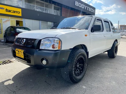 Nissan Frontier Np300 Mt 2.4 4x2