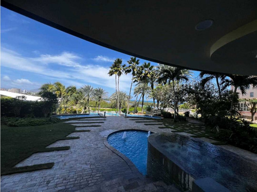 Espectacular Apartamento En La Isla De Margarita, Residencias Millenium, Con Vista Al Mar