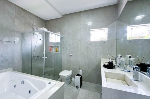 Casa Ampla E Maravilhosa À Venda Com 296 M² - Escola Agrícola - Blumenau/sc / Ursa Maior