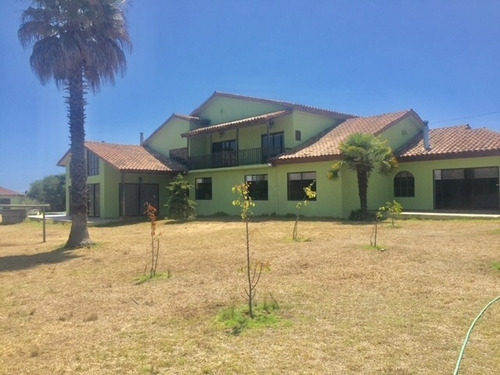 Gran Casona En Condominio Lomas De Mantagua