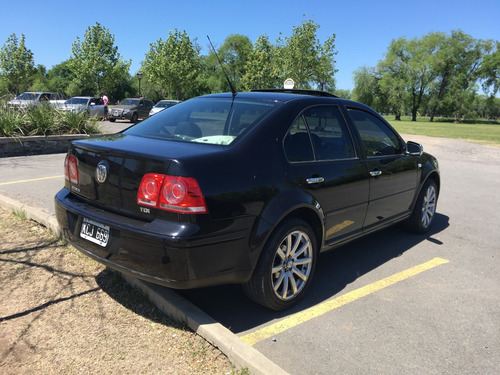 Bora Tdi 2011 Negro C/ Llantas 17¨ 4 Cub Nuevas Unico Dueño