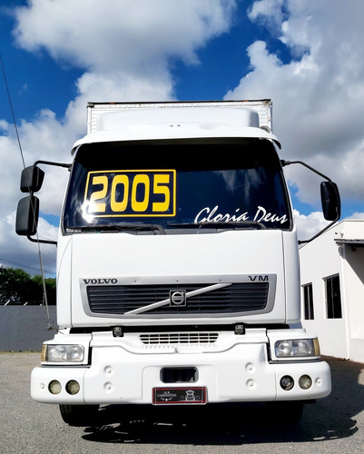 Imagem 4 de 15 de Volvo Vm 240