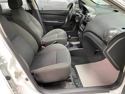 Imagen 15 de 15 de Chevrolet Aveo 2014 1.6 Ls L4 Man Mt