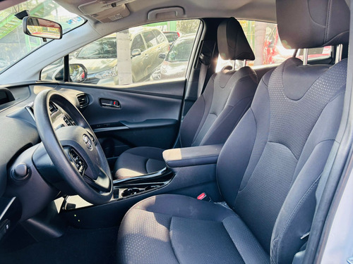 Toyota Prius 1.8 Base Cvt