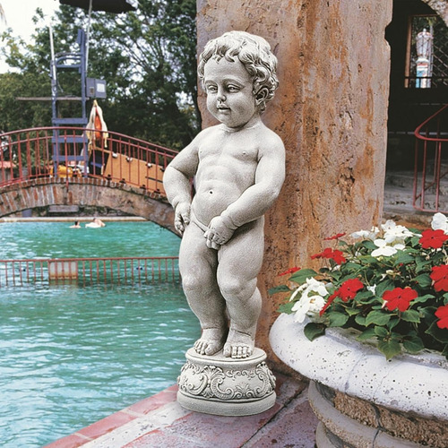 Design Toscano Manneken Pis Peeing Boy Piped Pond Spitter