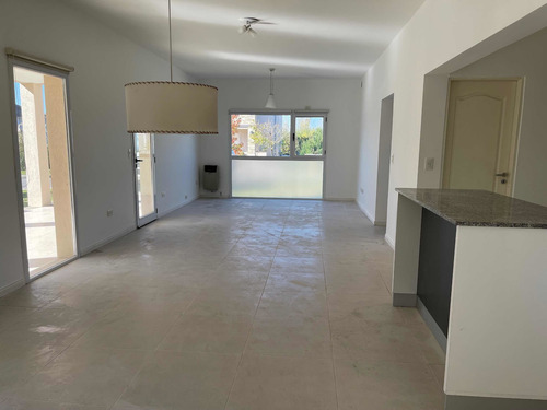 Imagen 6 de 15 de Venta De Casa En El Barrio La Horqueta De Echeverria