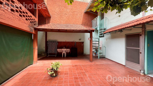Venta Casa Amplia Y Luminosa En El Corazón De Mataderos