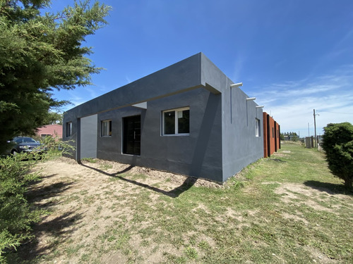 Hermosa Casa  A Estrenar En Barrio La Posada- Samborombon - Brandsen