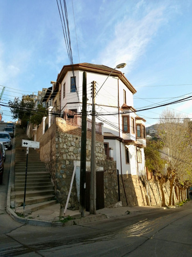 Tejada Patrimonial Inversionistas 7dormt+3baños+4niveles.