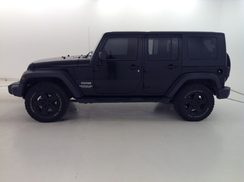Chrysler Jeep Wrangler 3.8 Unlimited 4 P