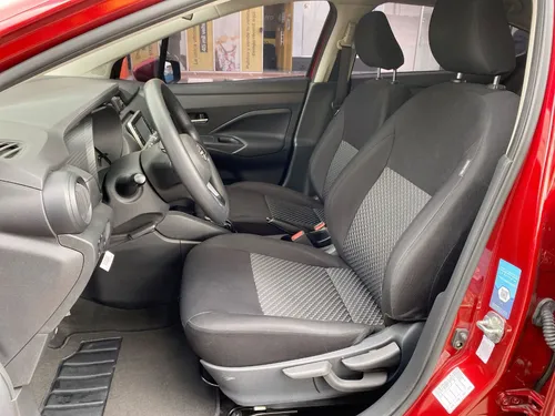 Nissan Versa 1.6 Advance At