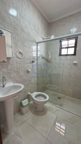 Venha Visitar Essa Linda Casa Geminada Com Dois Quartos, Sendo Um Suíte E Um Banheiro Social , 02 Vagas Garagem , Área De Serviço , Espeço Gourmet , Muito Bem Localizado Em Bairro Residencial !