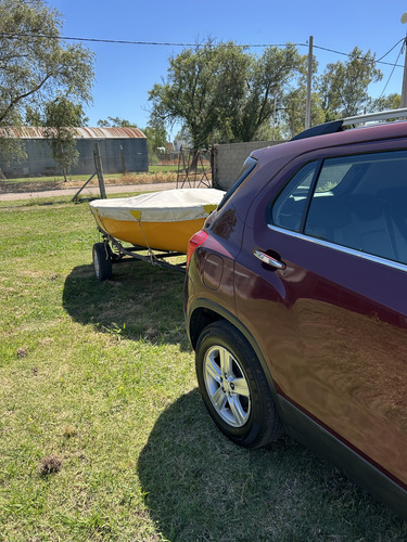 Bote Pescador Con Motor