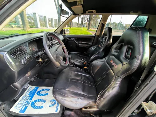 Volkswagen Golf 1.8 Gl