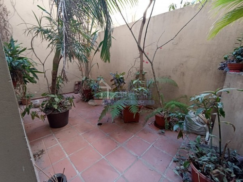 Imagen 3 de 10 de Centro!! Departamento 1 Dormitorio Con Patio!