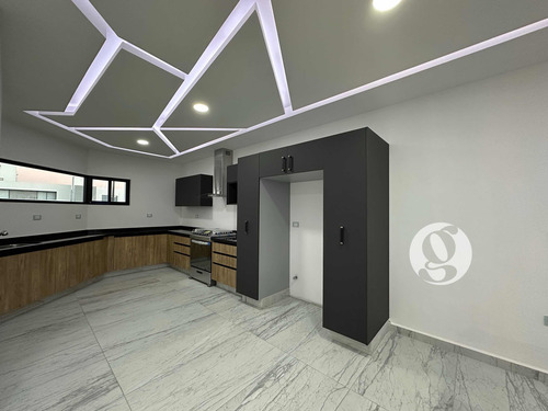 Casa En Venta En Residencial Dolores Pachuca Hidalgo 4 Recamaras