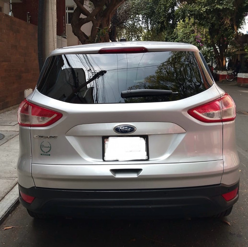 Ford Escape 2.5 S Plus Mt