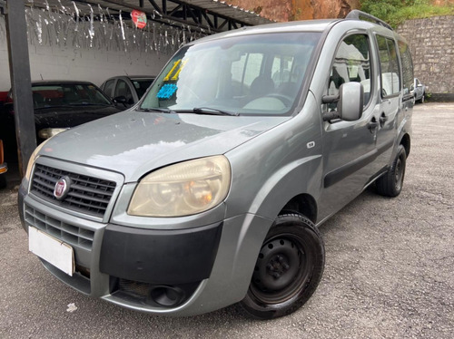 Imagem 1 de 8 de Fiat Doblo Hlx 7 Lugares