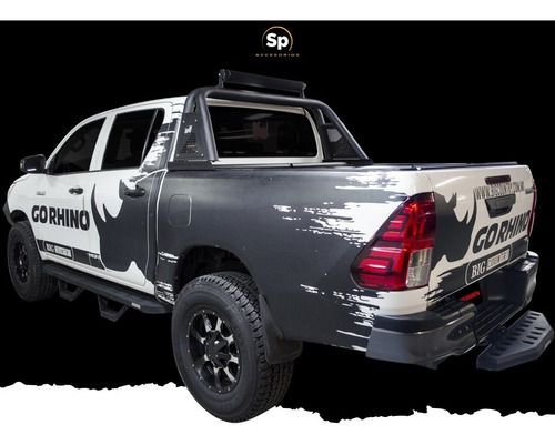 Imagen 3 de 7 de Roll Bar Toyota Hilux 2016/2021 Go Rhino Sport Bar 3.0 Negro