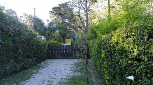 Imagen 2 de 11 de Venta De Casa De 3 Dormitorios En Barrio Golf