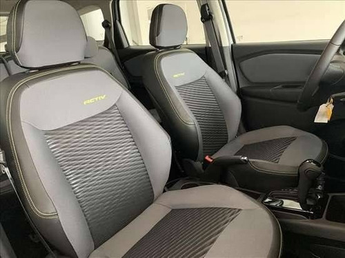Imagem 6 de 13 de Chevrolet Spin 1.8 Activ7 8v Flex 4p Automático