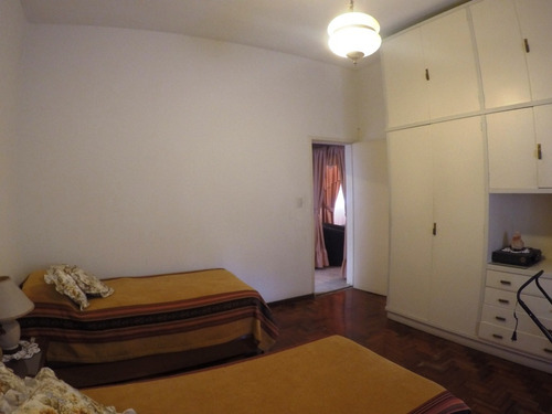 Imagen 8 de 14 de Casa Multifamiliar C/parque. Venta