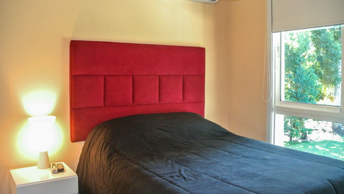 Casa De Tres Dormitorios En Venta- Solanas Punta Del Este (ref: Atm-6450)
