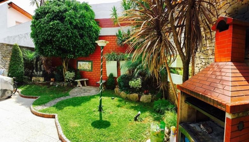 Casa Chalet  En Venta Ubicado En Naon, Mataderos, Capital Federal