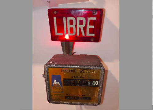 Reloj Taxi Banderita Impecable Funcionando A 220
